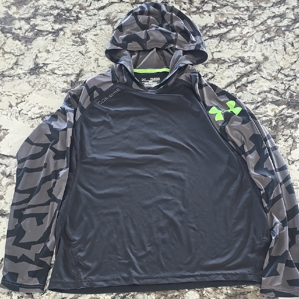 Under Armour Pullover Hoodie Youth XL Lightweight